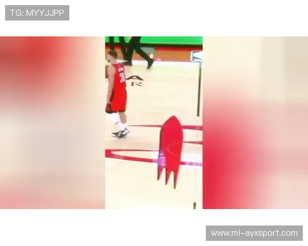 奥比·托平接空接暴扣点燃主场